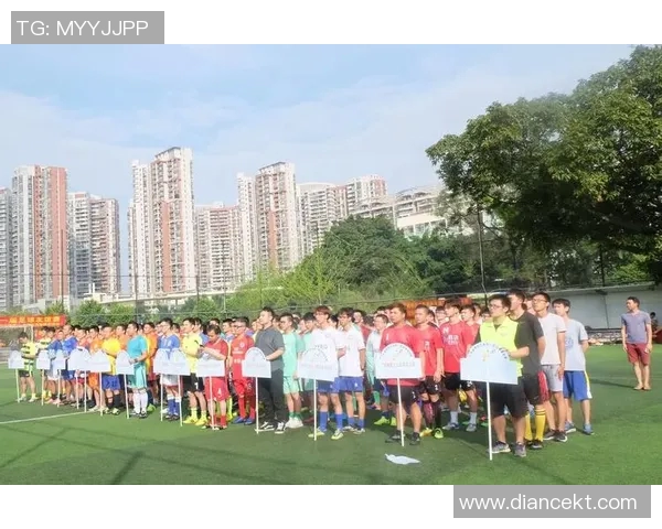 赛后分析:深圳足球队与南京足球队的比赛节奏与战术对比探讨 赛后分析:深圳足球队与南京足球队的比赛节奏与战术对比探讨