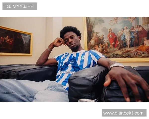 足球明星球衣转场背后的故事与市场动向解析